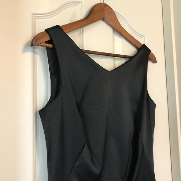 Cocktail Dress with Sparkly Appliqué - Picture 3 of 12